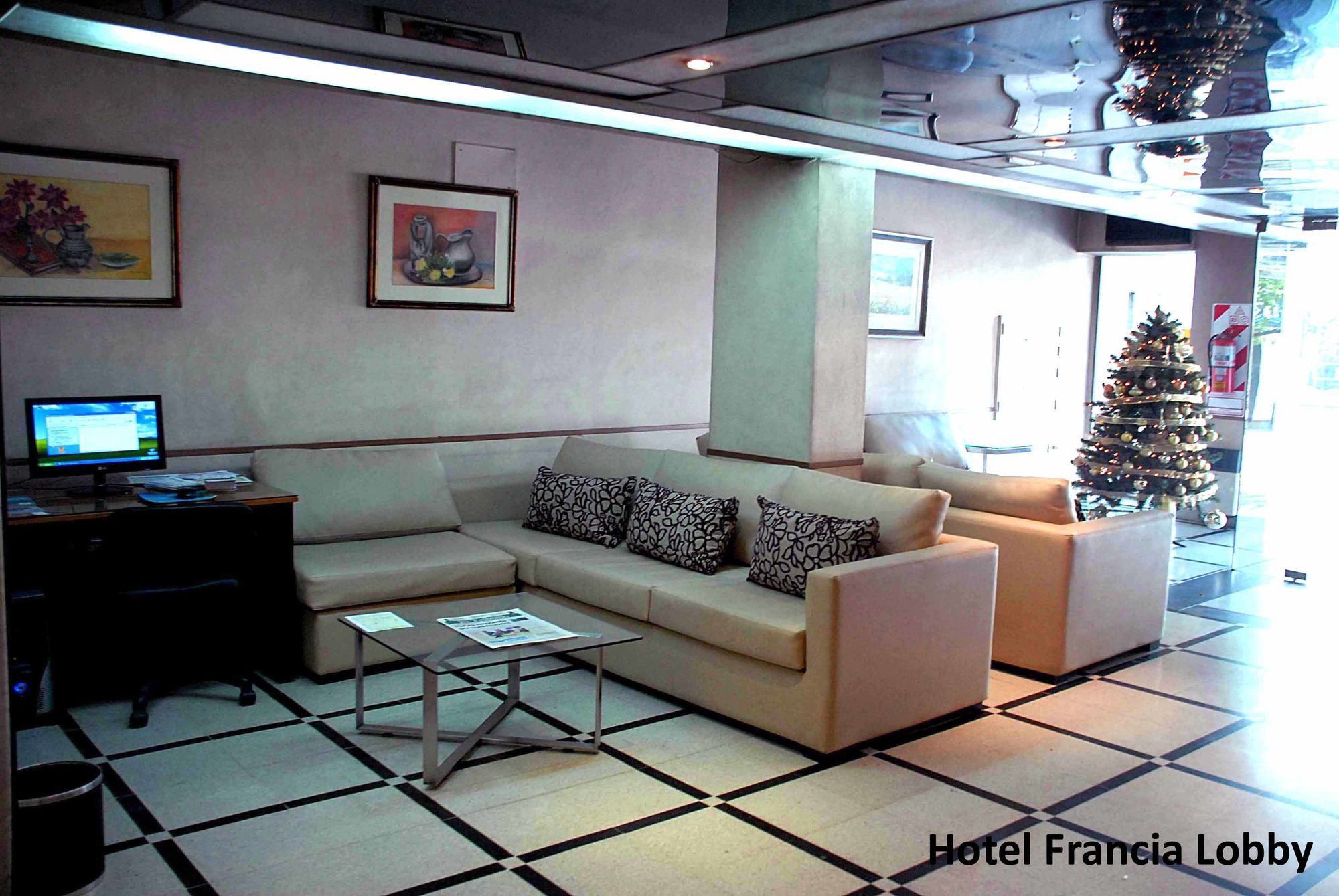 Hotel Francia San Miguel de Tucumán Zewnętrze zdjęcie